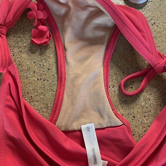GAP Body pink and tan striped bikini with floral accents - Picture 10 of 12